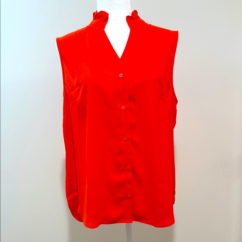 Ann Taylor Sleeveless Button Front Blouse